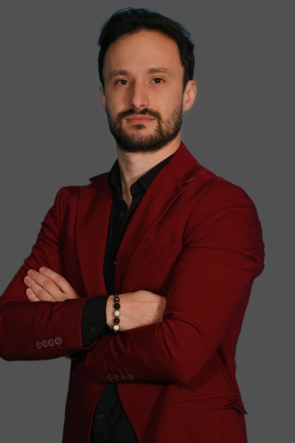 Марио Алексов